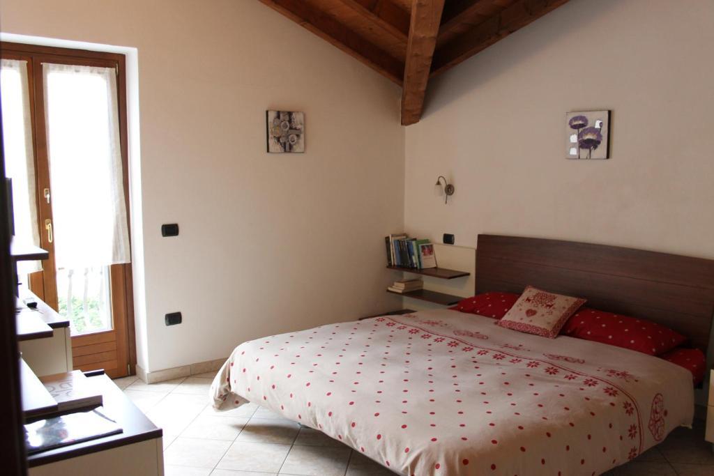 Villetta Nembra Edolo Room photo
